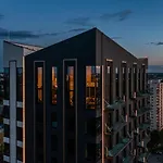 Elegant Seaview Penthouse 3br Ensuite Luxury Retreat With Sauna And Free Parking Таллин