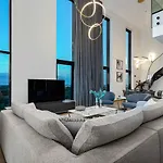 Elegant Seaview Penthouse 3br Ensuite Luxury Retreat With Sauna And Free Parking * Таллин