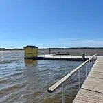 Elegant Seaview Penthouse 3br Ensuite Luxury Retreat With Sauna And Free Parking Appartement