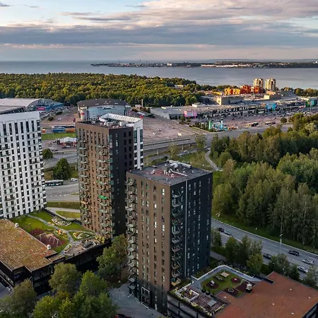 Elegant Seaview Penthouse 3br Ensuite Luxury Retreat With Sauna And Free Parking * Tallin