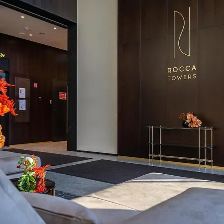 Elegant Seaview Penthouse 3br Ensuite Luxury Retreat With Sauna And Free Parking *