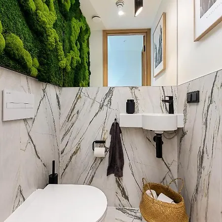 아파트 Elegant Seaview Penthouse 3br Ensuite Luxury Retreat With Sauna And Free Parking *