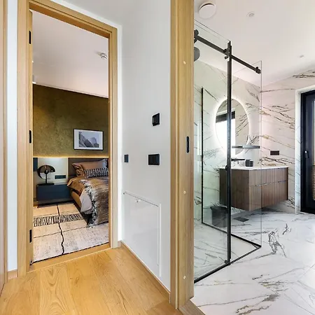 Elegant Seaview Penthouse 3br Ensuite Luxury Retreat With Sauna And Free Parking 아파트 *