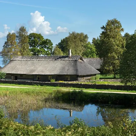 Appartamento Elegant Seaview Penthouse 3br Ensuite Luxury Retreat With Sauna And Free Parking