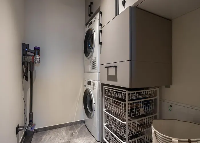 アパート Elegant Seaview Penthouse 3br Ensuite Luxury Retreat With Sauna And Free Parking *