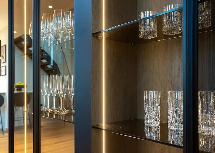 Appartamento Elegant Seaview Penthouse 3br Ensuite Luxury Retreat With Sauna And Free Parking