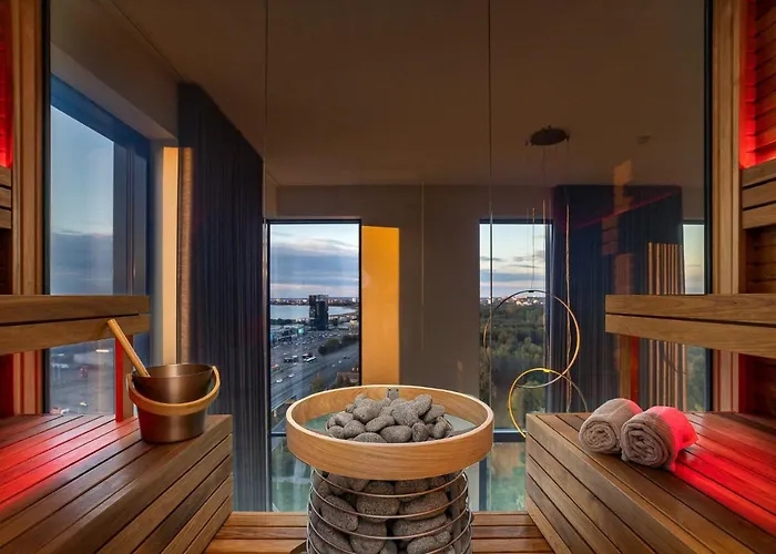 Elegant Seaview Penthouse 3br Ensuite Luxury Retreat With Sauna And Free Parking 탈린