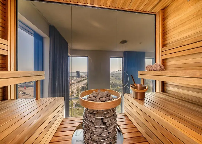 아파트 Elegant Seaview Penthouse 3br Ensuite Luxury Retreat With Sauna And Free Parking *