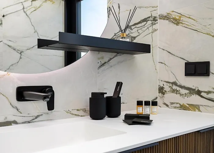 Elegant Seaview Penthouse 3br Ensuite Luxury Retreat With Sauna And Free Parking 아파트 탈린